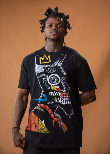 Camiseta negra de corte relajado con arte inspirado en Basquit pintado a mano