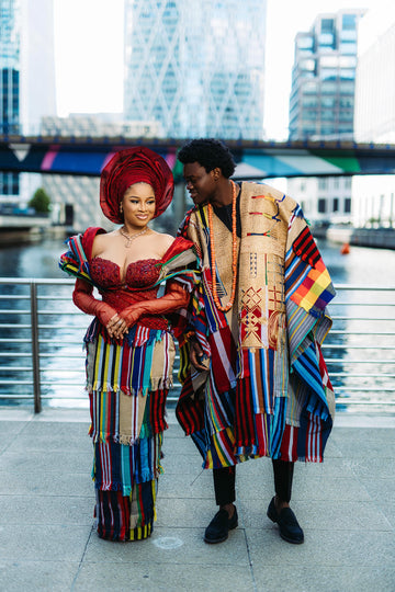 Onìńówọ y Olori parchearon Aso-Oke Agbada