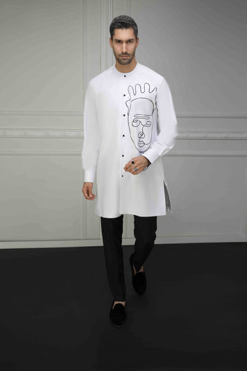 Conjunto de caftán y pantalón con diseño de líneas artísticas