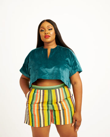 Conjunto de top corto y pantalón corto de terciopelo con mangas cortas