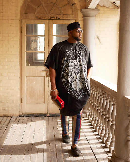 Conjunto de pantalón y gorra Aso Oke Agbada del Rey León